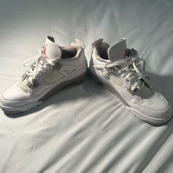 Air Jordan 4 Retro White Oreo (2021) - Picture 9 of 12